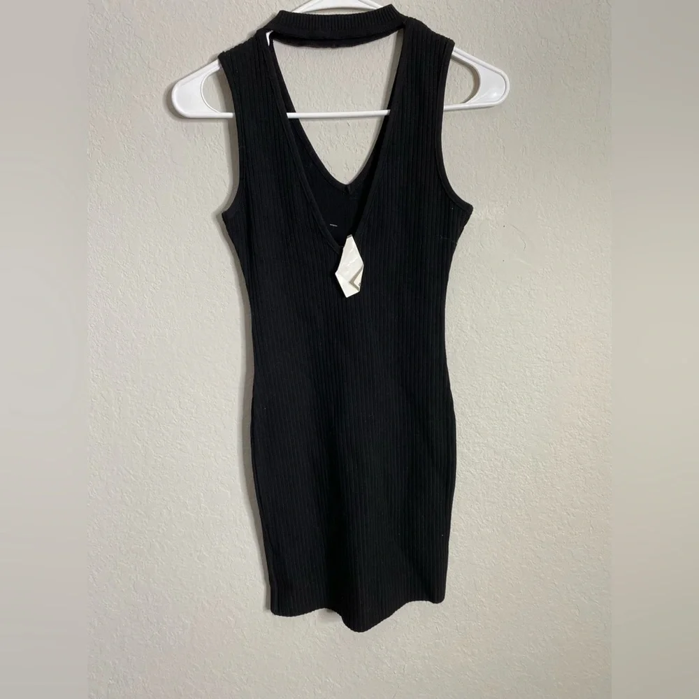 Little Black Dress - Picture 2 of 5